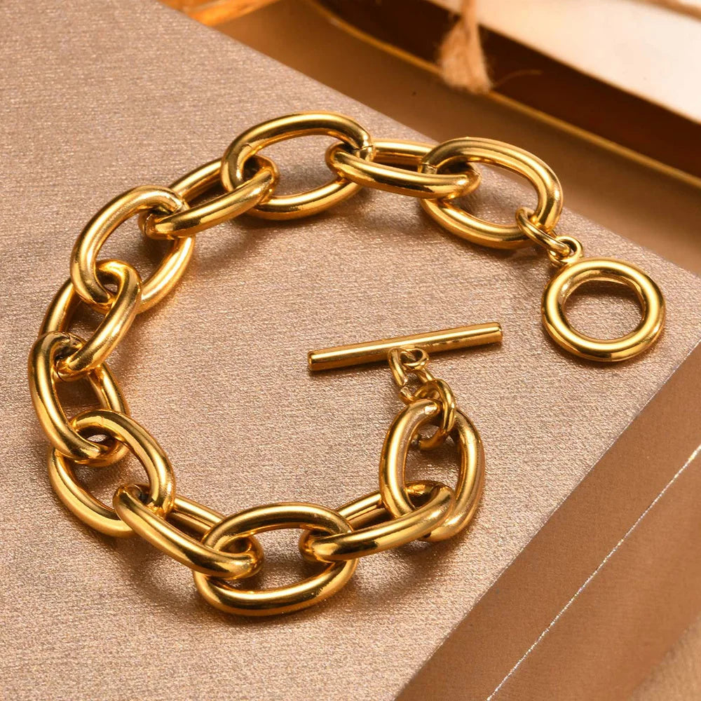 Cleo | Toggle Bracelet Gold Plated, Stainless Steel
