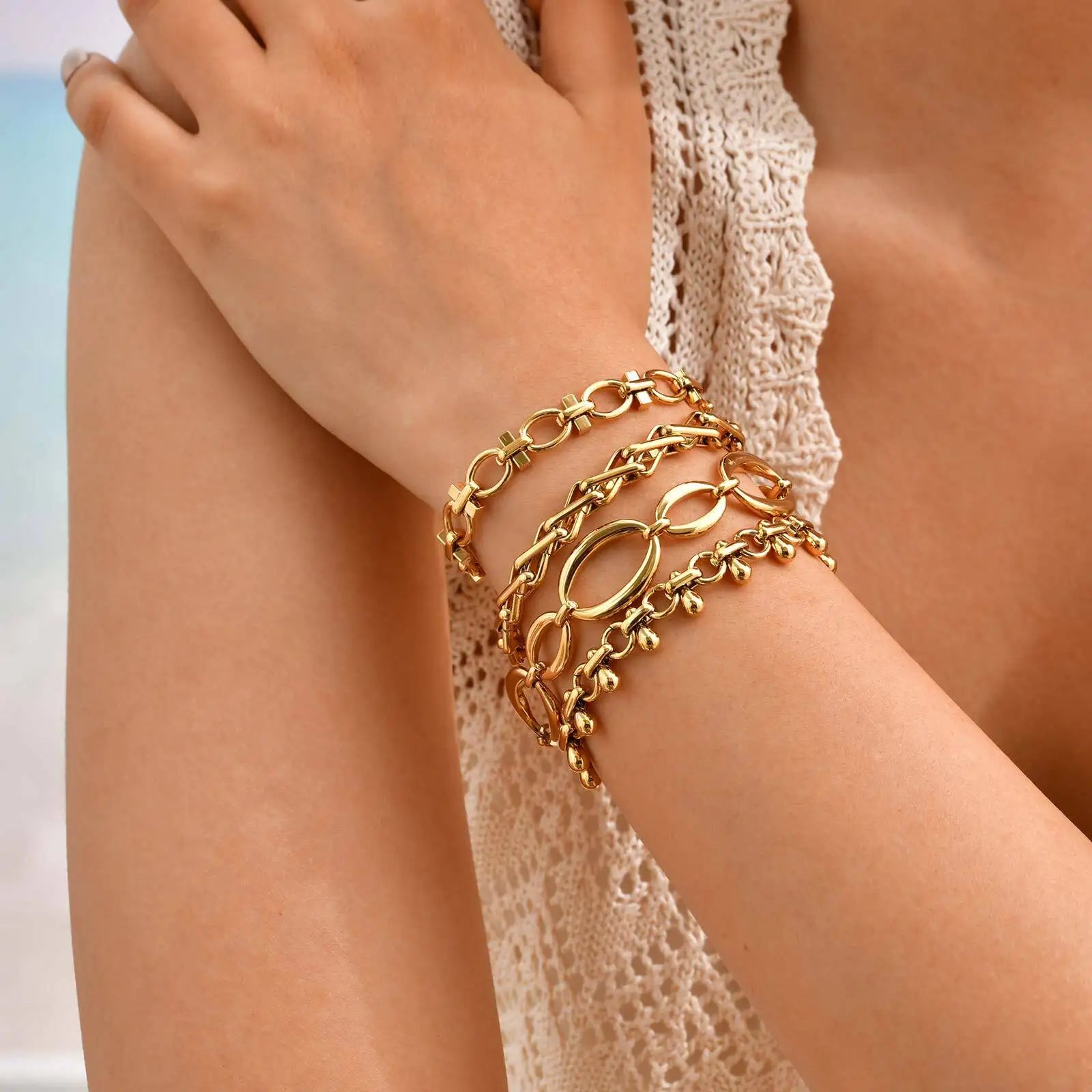 Cleo | Toggle Bracelet Gold Plated, Stainless Steel
