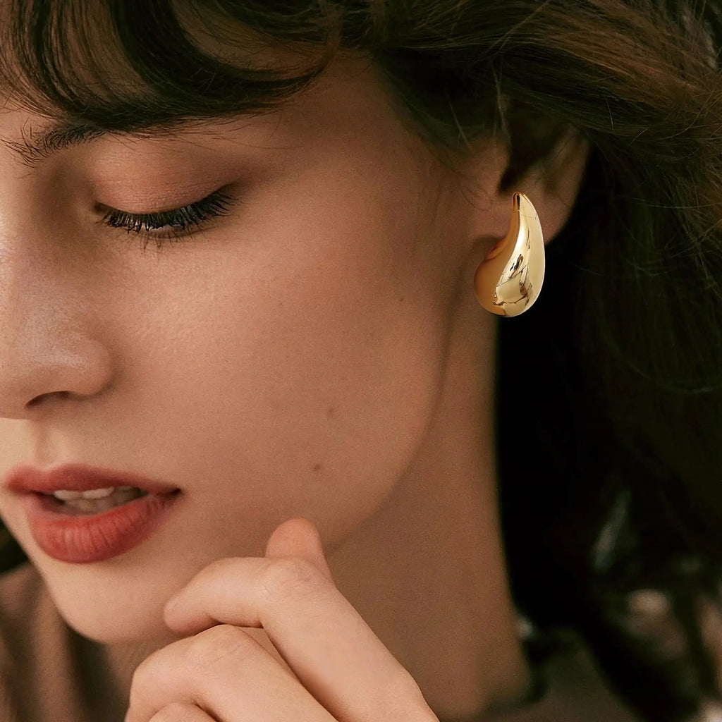 Svelte Teardrop Earrings | 14K Gold Plated